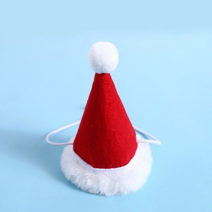 Wrap Your Pet in Holiday Cheer with Our Pet Snowflake Santa Claus Scarf and Hat!