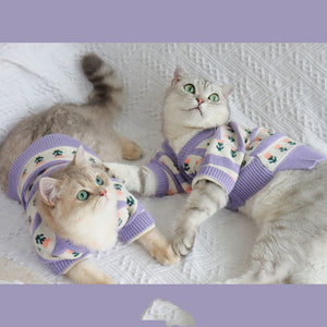 The Perfect Blend of Style and Comfort: Retro Purple Flower Sweater for Your Pet