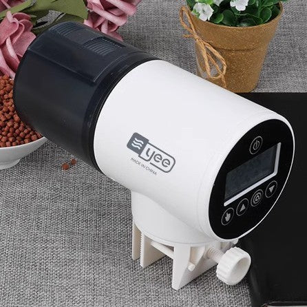Transform Your Aquarium Experience with the Feeder Fish Tank Intelligent Timing