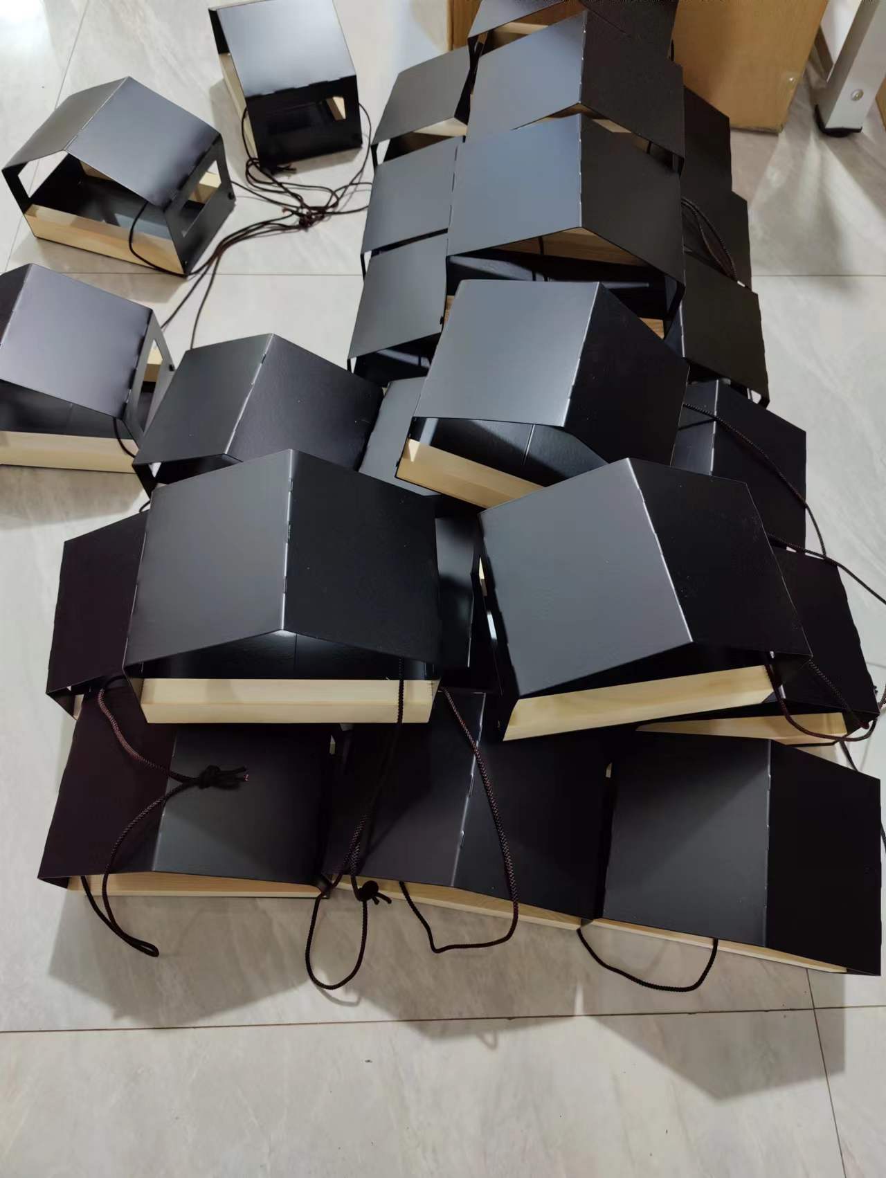 Garden Decoration Hanging Bird Feeder