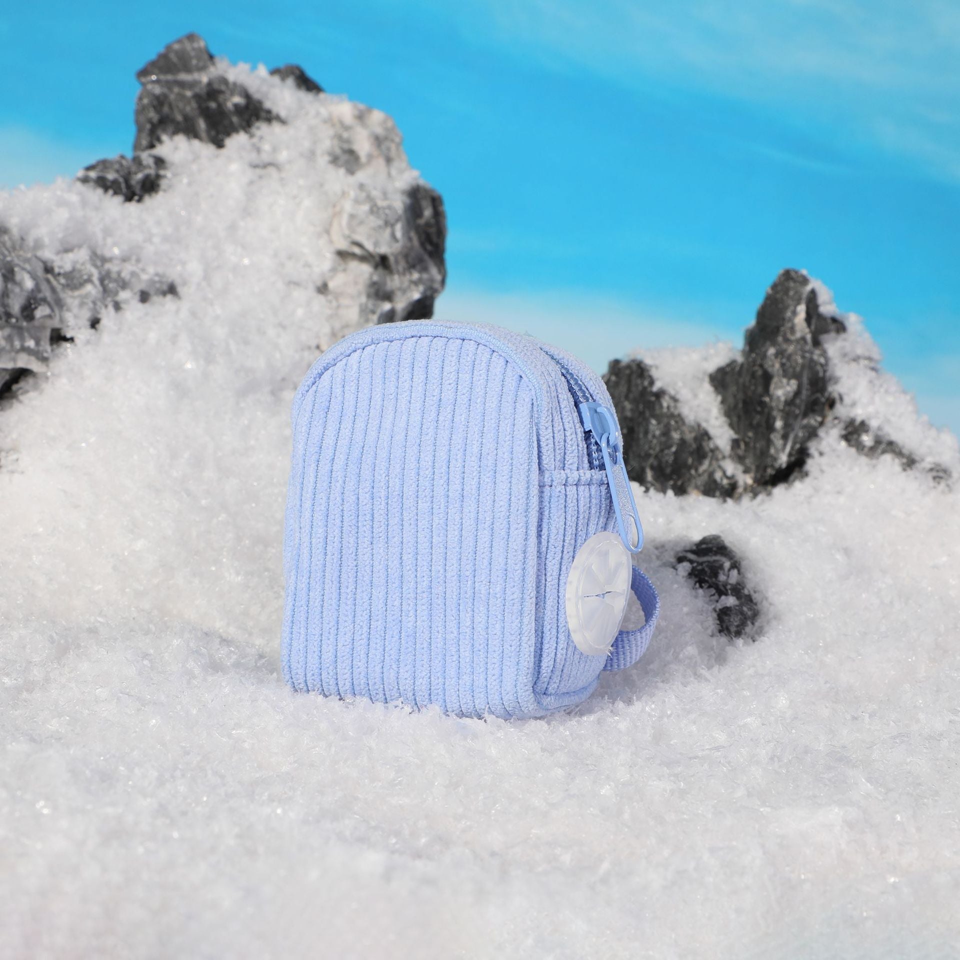 Hand Holding Rope Explosion-proof Chest